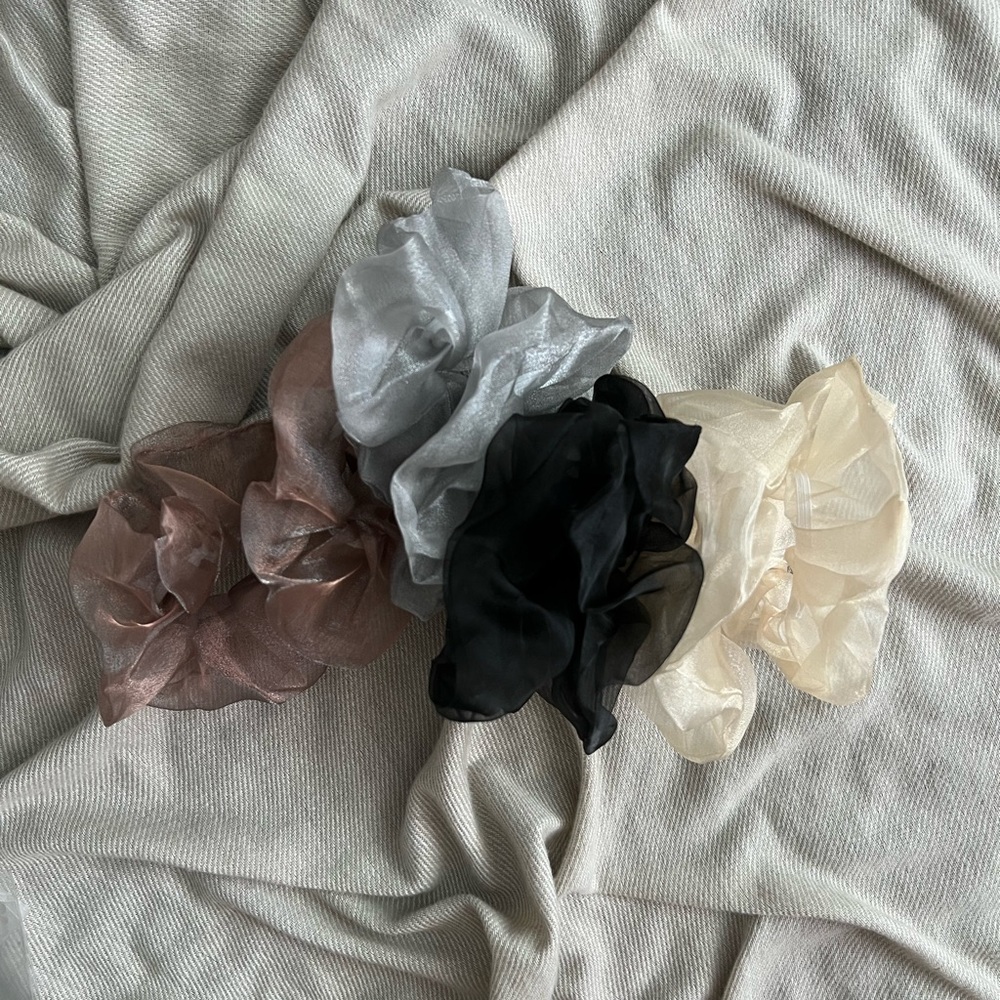 NWT 2 pack felt hair bands